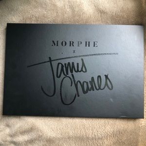 ❗️SOLD ❗️JAMES CHARLES PALETTE